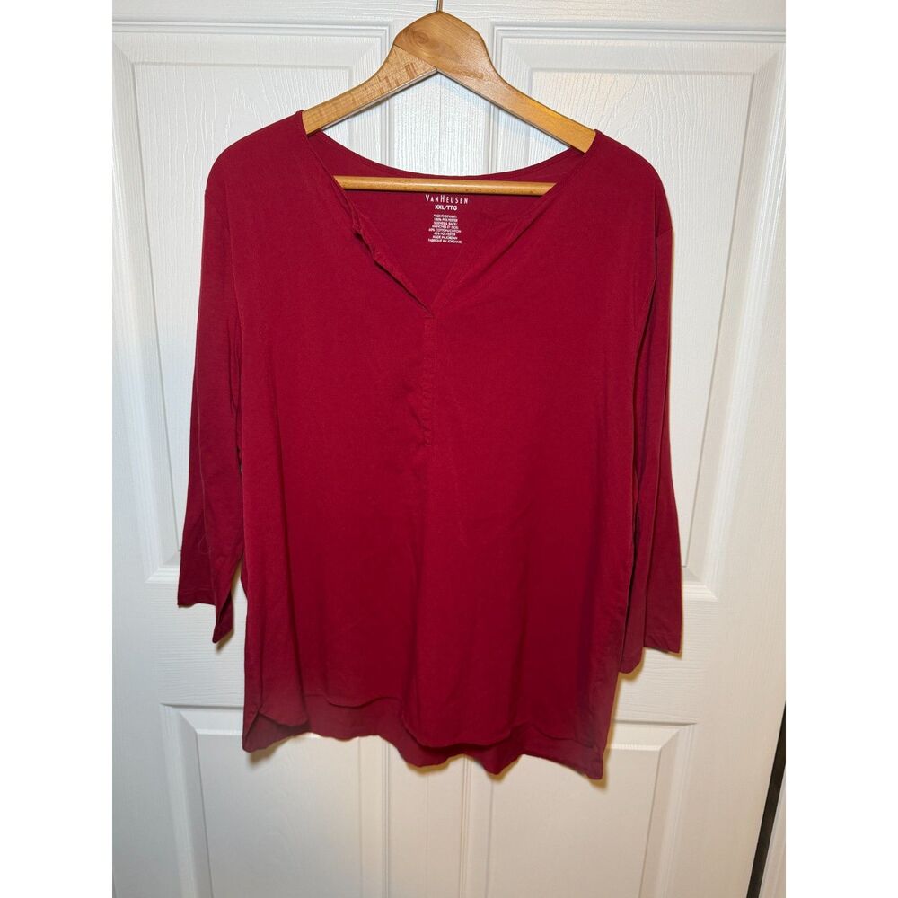 Van Heusen Women's XXL Burgundy 3/4 Sleeve Split Neck Knit Top